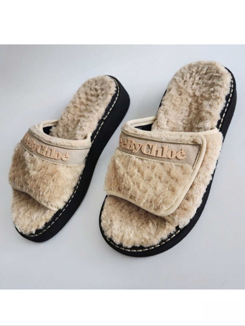 See By Chloe Sumi Fuzzy Pool Slides In Beige Faux Shearling, Size 37 / 7 / 7.5